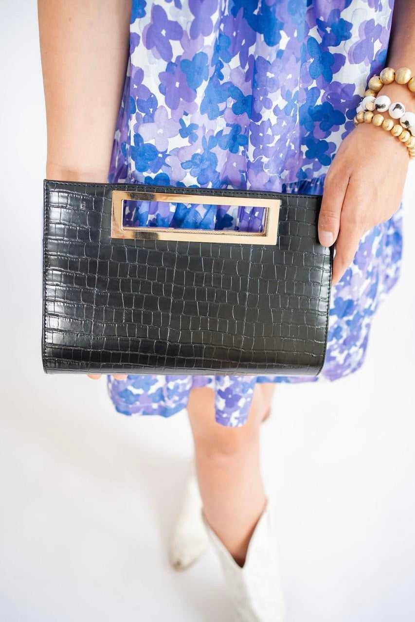 CHLOE CROC CLUTCH
sassanova