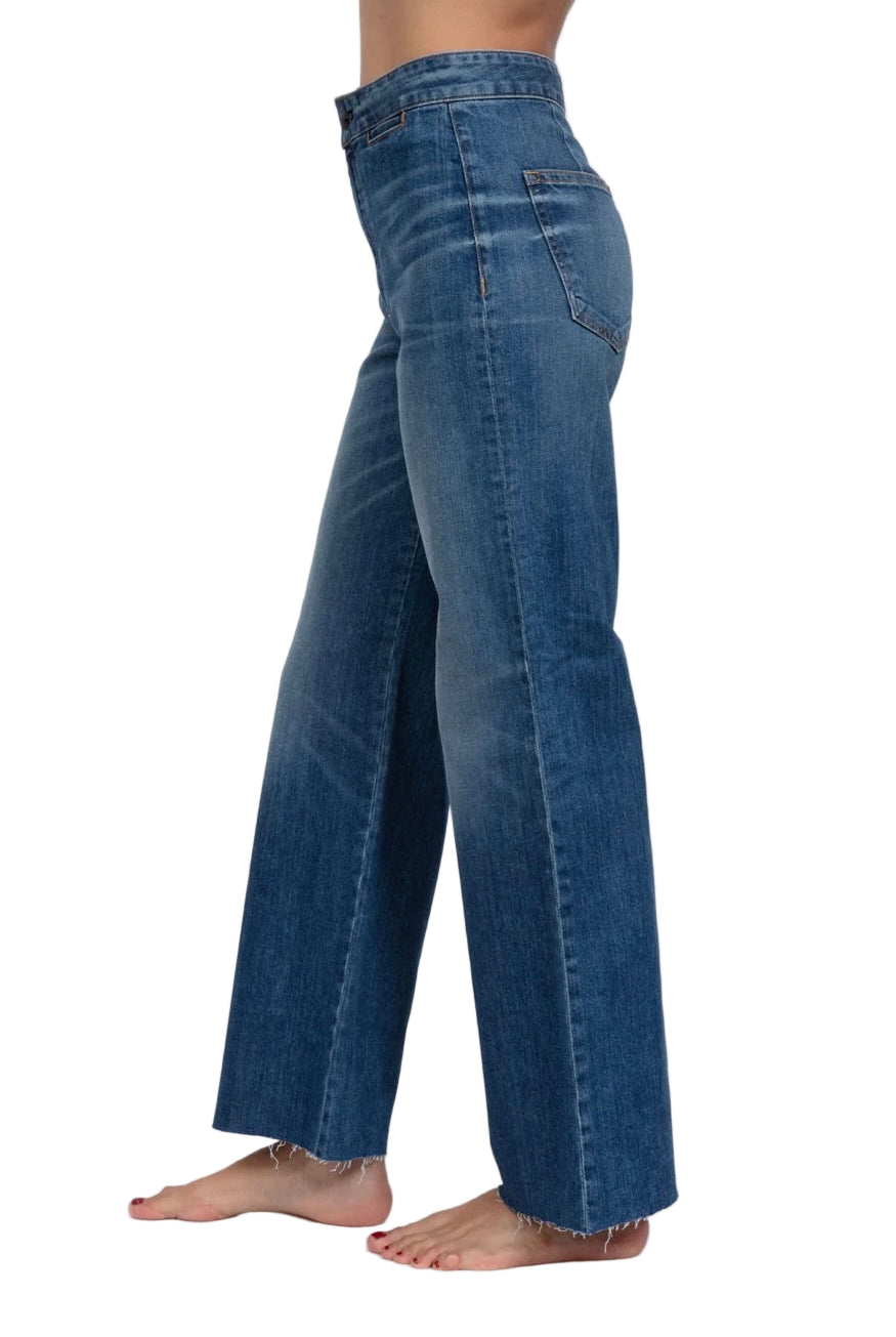 CROPPED BRIGHTON
sassanova