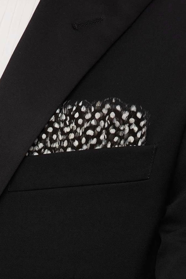 GUINEA 2.0 POCKET SQUARE
novaman