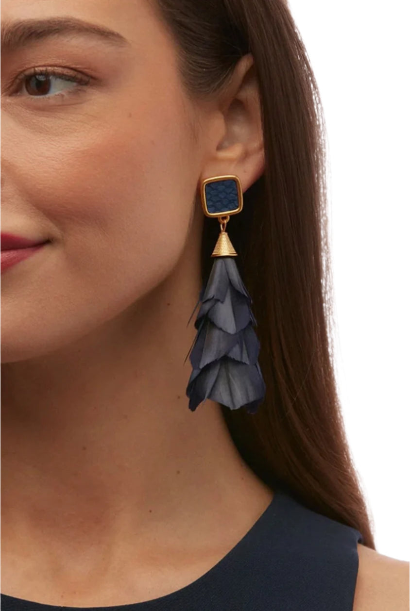 BRISTOL BAY STATEMENT EARRING
sassanova