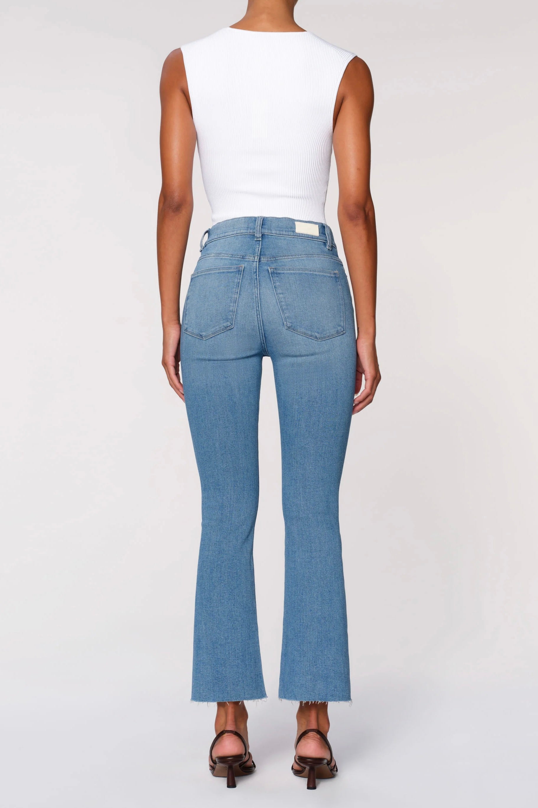 BRIDGET BOOT HIGH RISE CROP (13923)
sassanova