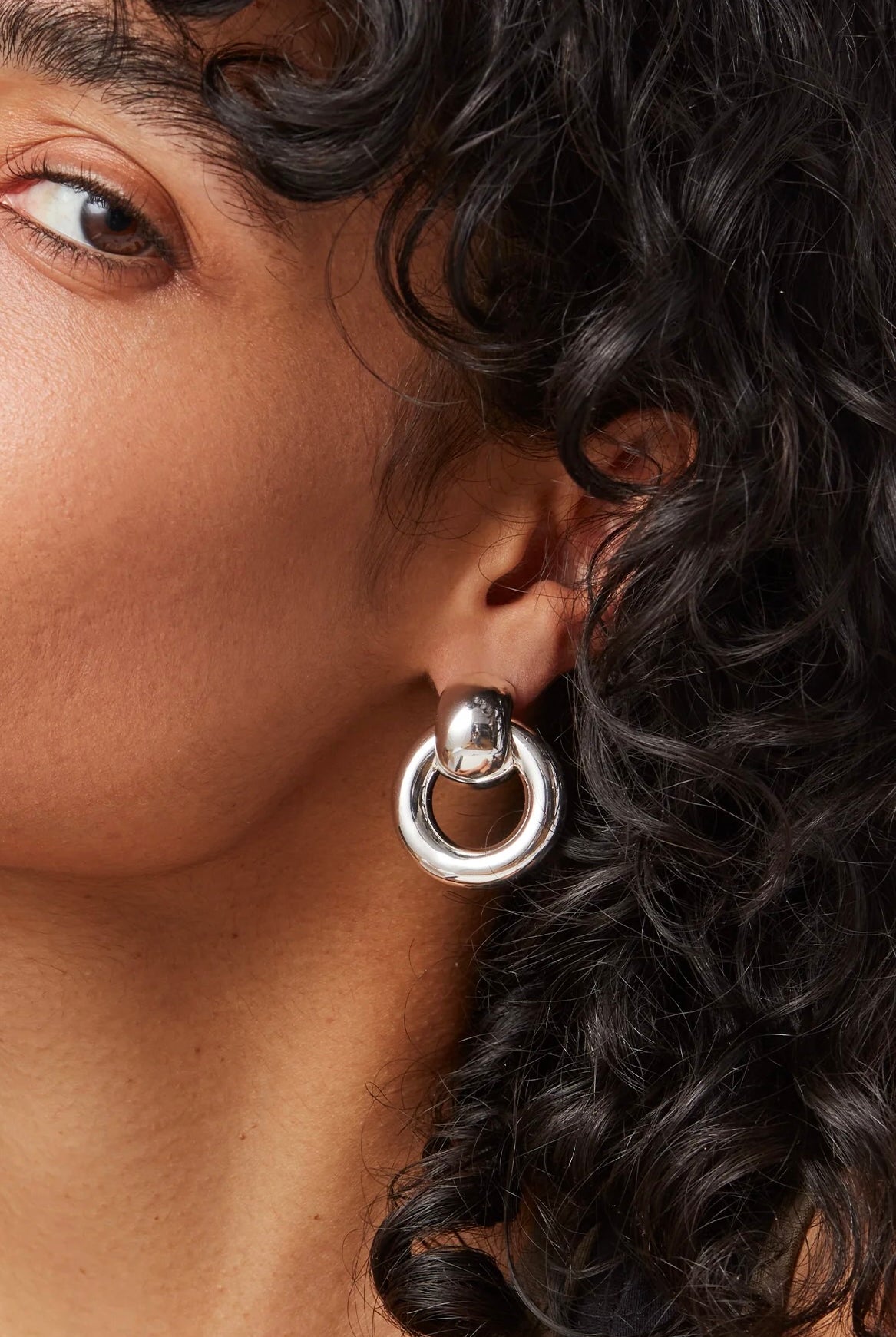 MEGA FAYE KNOCKERS
sassanova