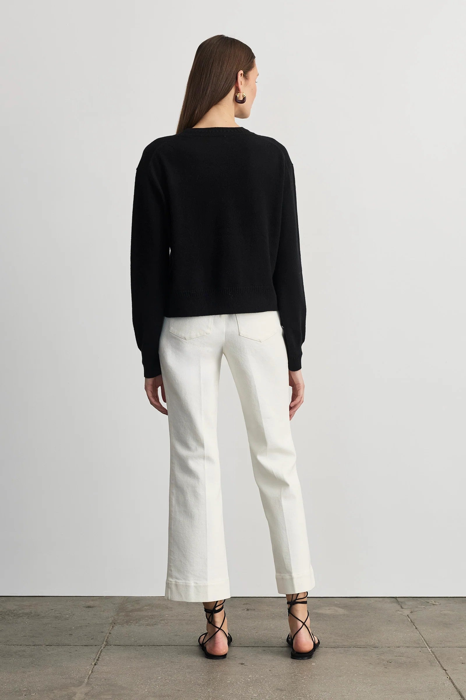 CROPPED NICOLE PANT - Pants - Sassanova
