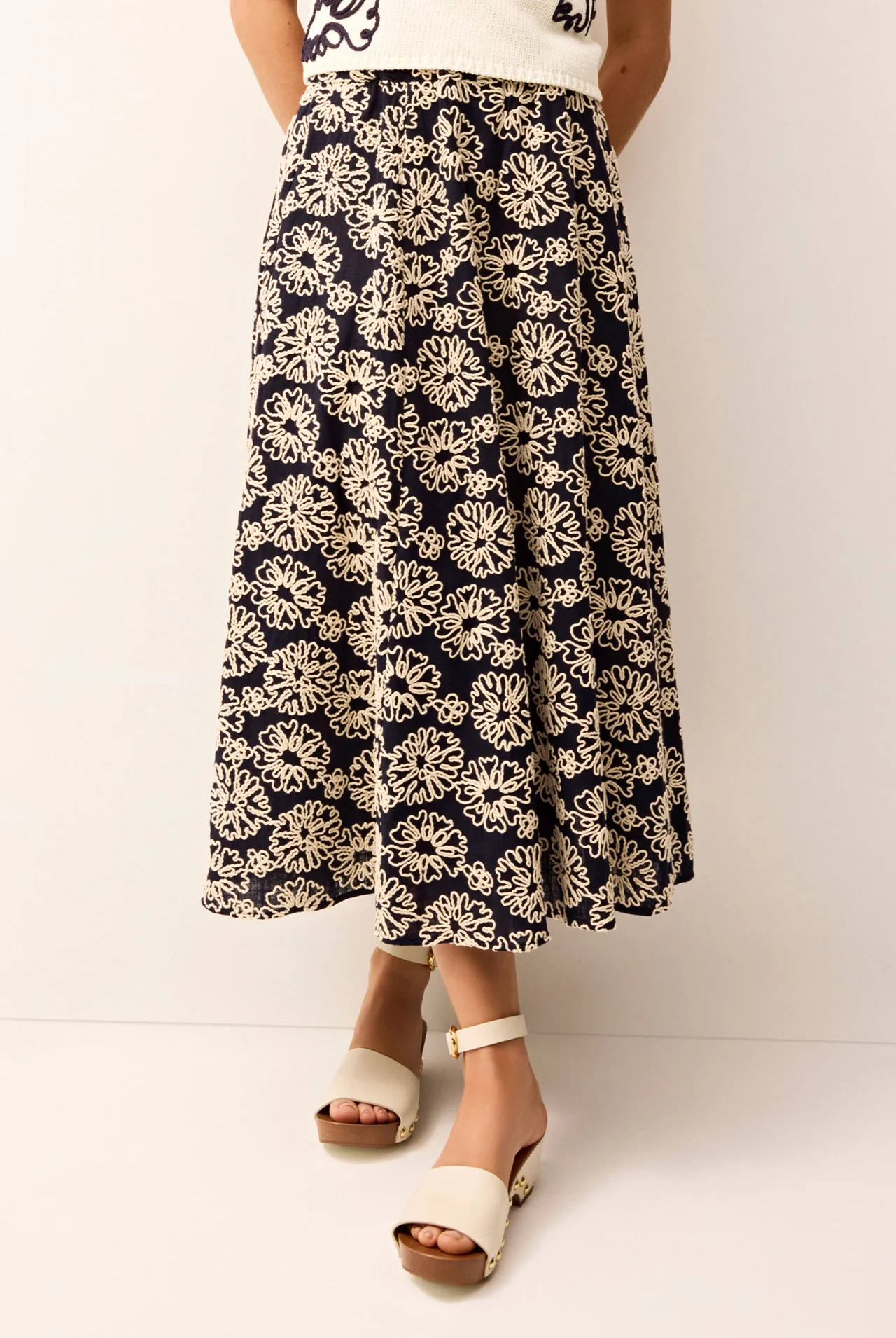 SHASHA SKIRT - Skirts - Sassanova