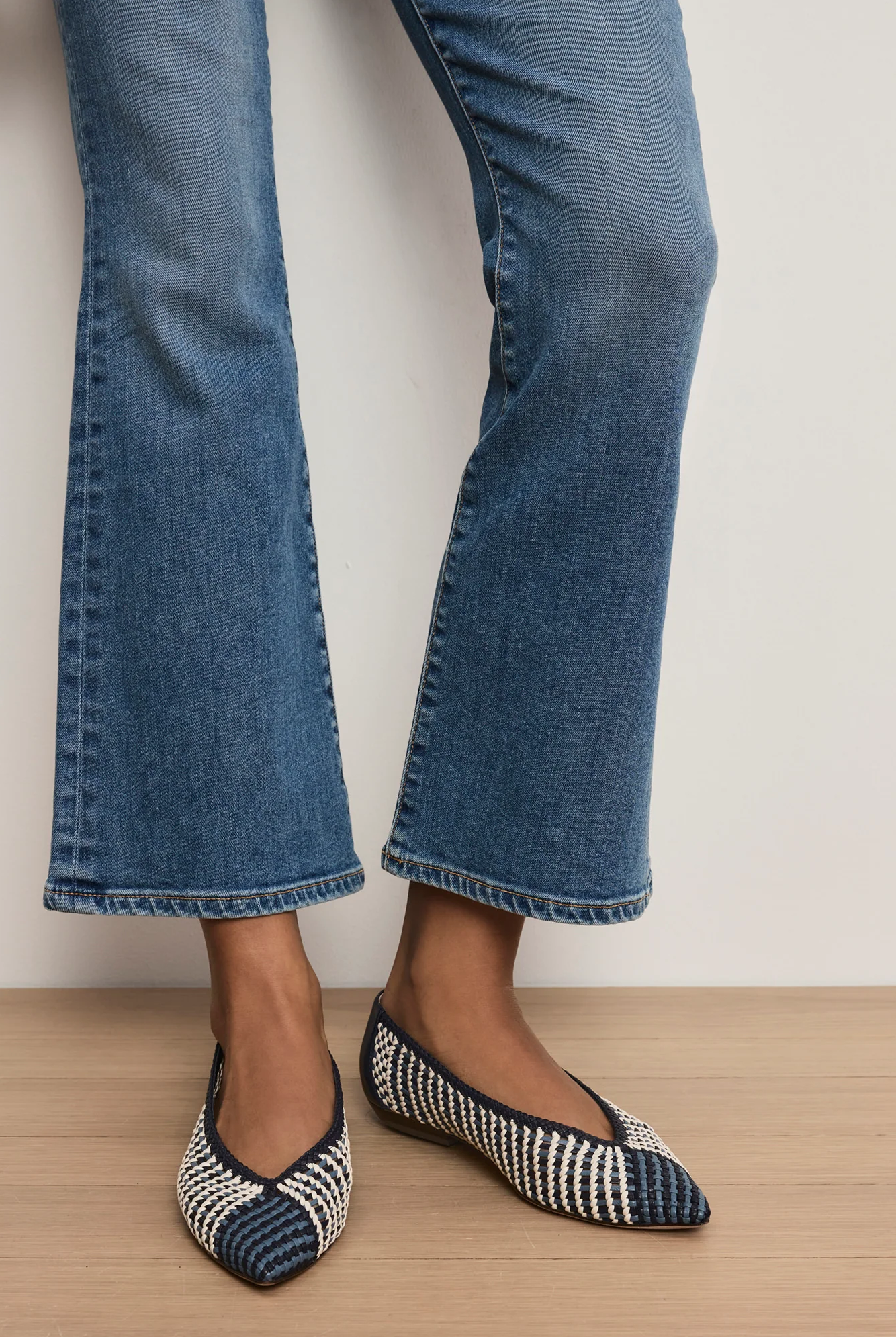 BANCROFT WOVEN FLAT - Shoes - Sassanova