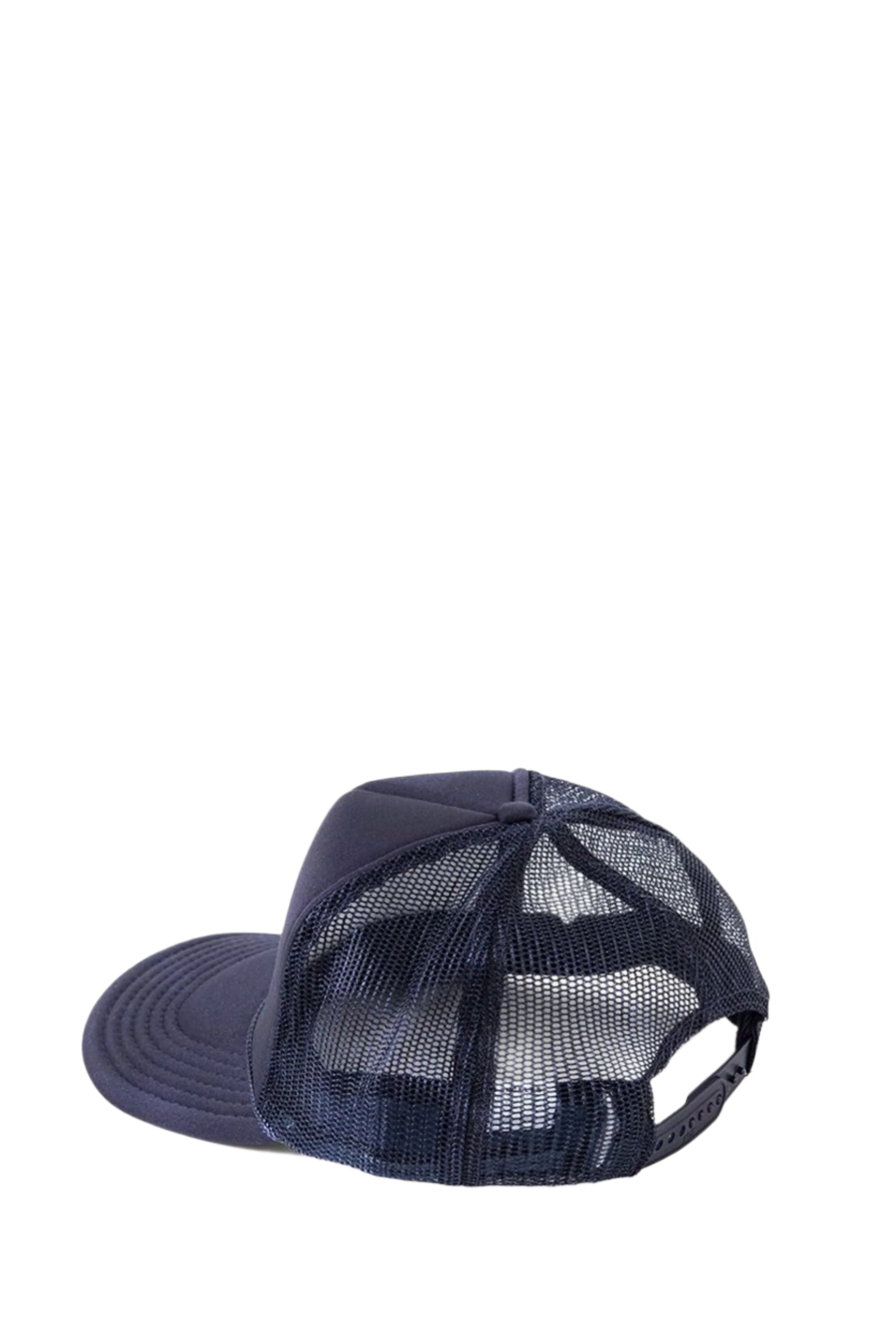 OUI TRUCKER HAT
sassanova