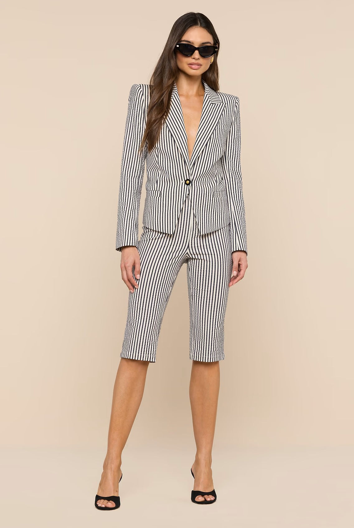 MISA SHORT SINGLE BREASTED BLAZER - Jackets - Sassanova