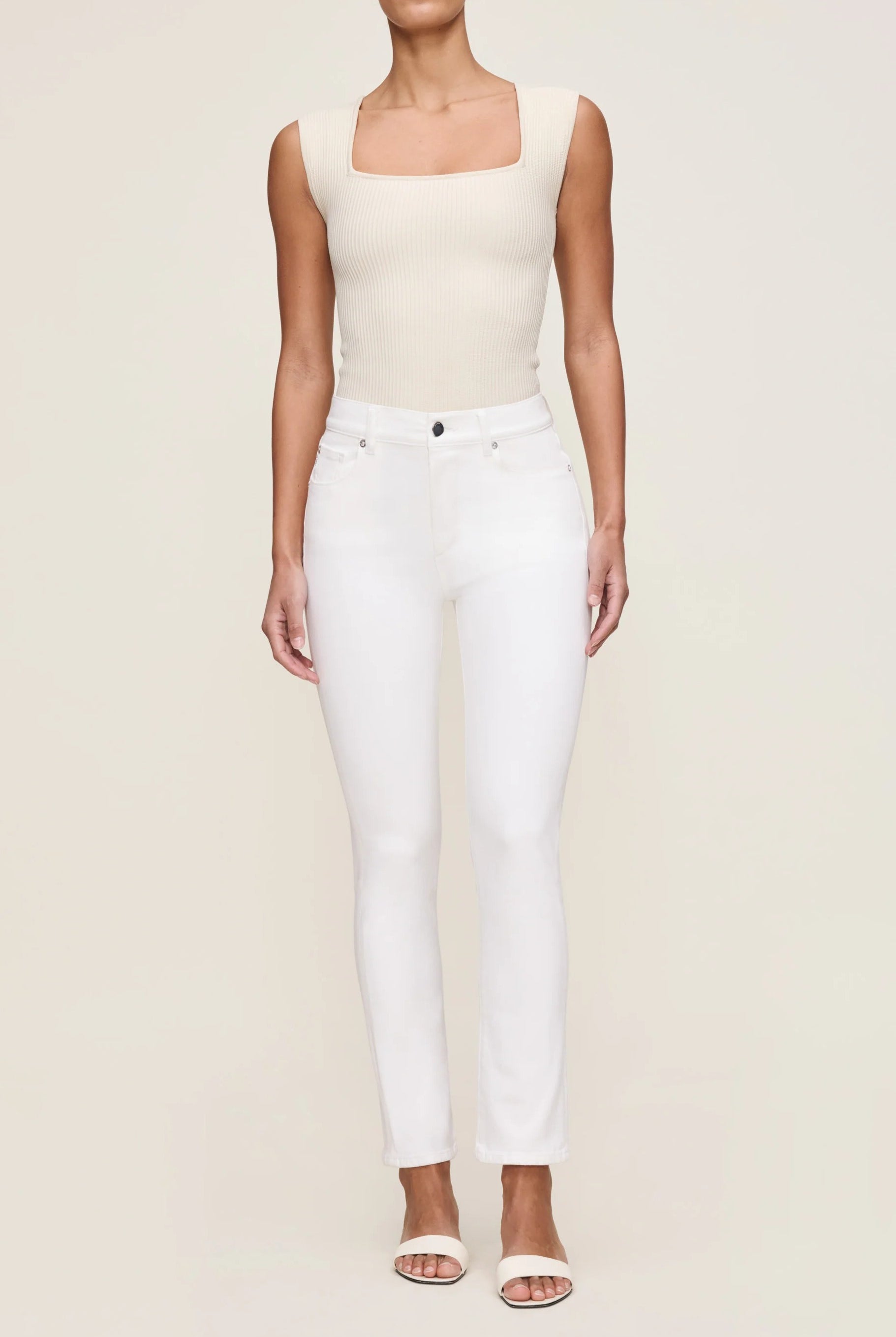 MARA MID RISE STRAIGHT JEAN - Jeans - Sassanova