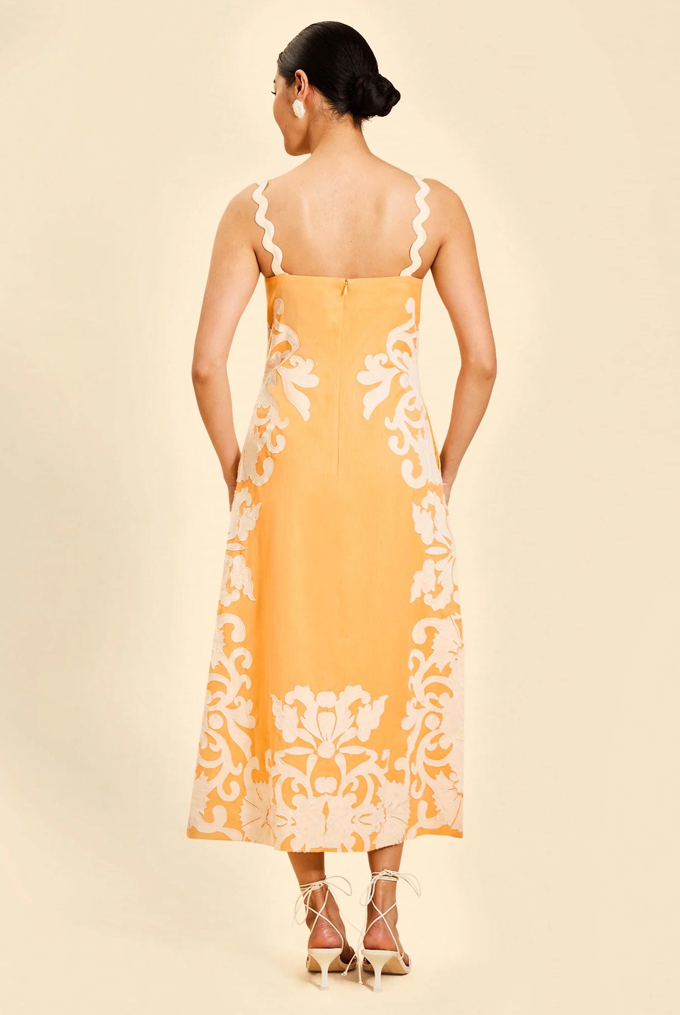 SAMMY EMBROIDERED MIDI DRESS - Dresses - Sassanova