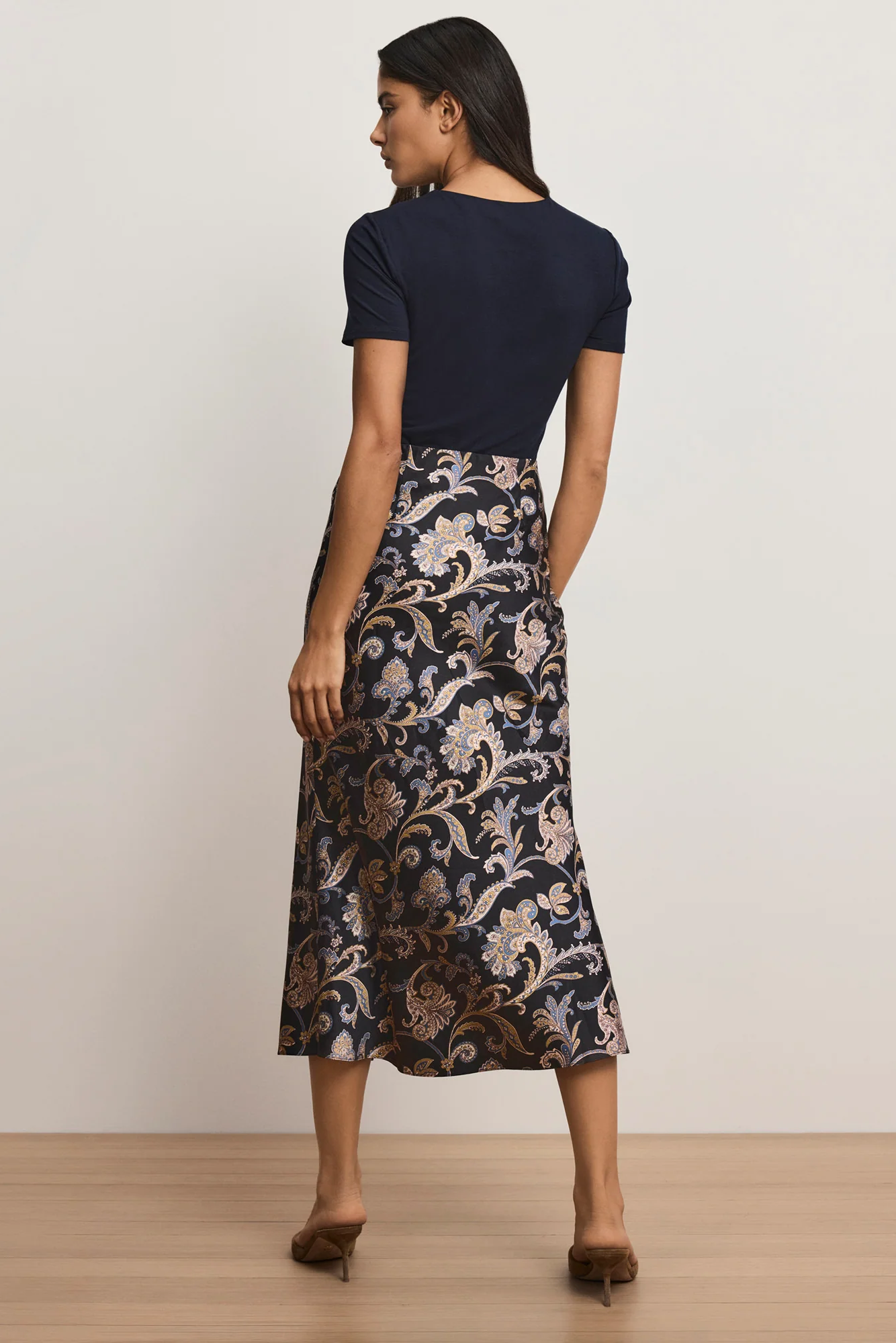 CLOVER SKIRT - Skirts - Sassanova