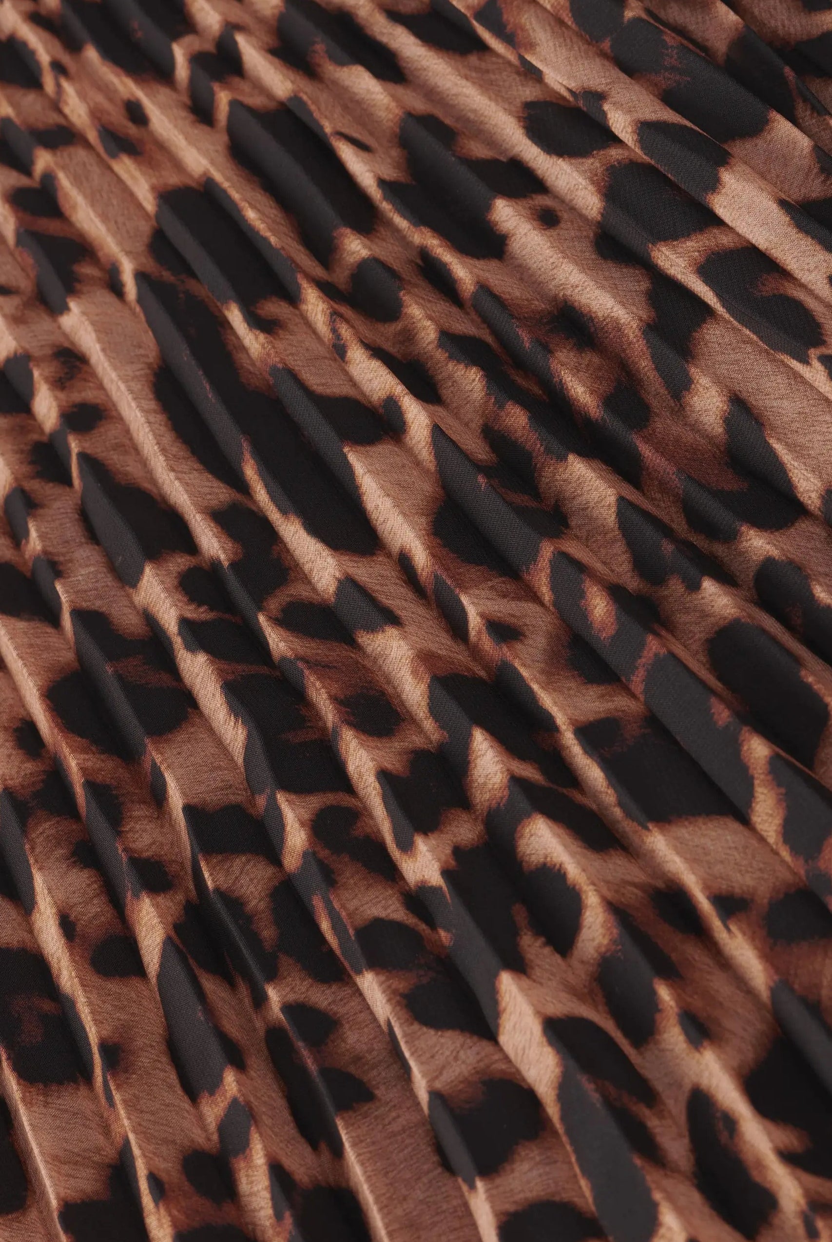 TORIN PLEATED MAXI SKIRT - Skirts - Sassanova