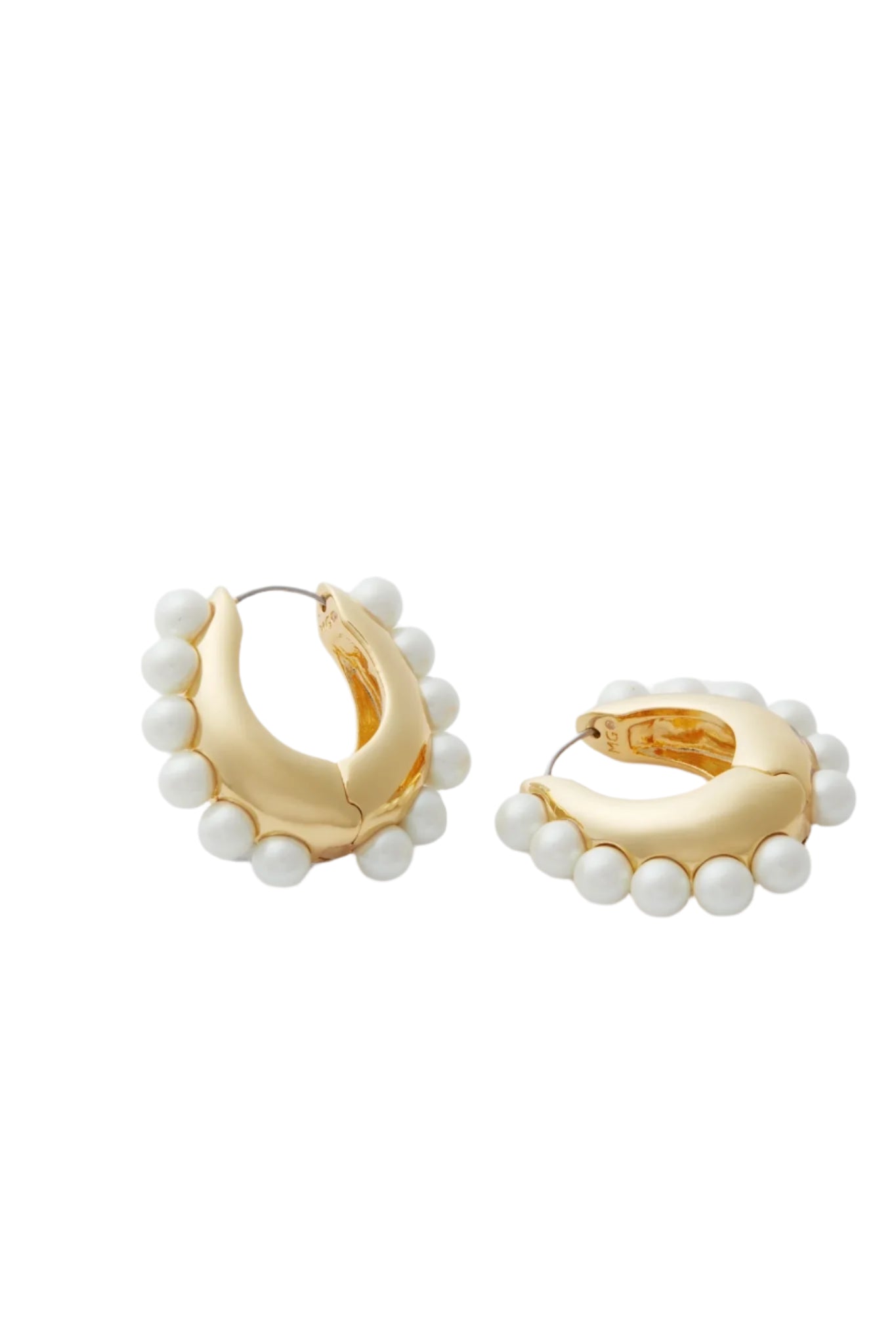 MEGA JASMIN PEARL HOOP- WHT/GLD
sassanova