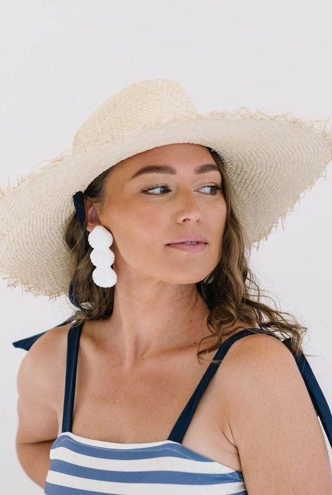 SUGAR CANE SEASHELL EARRINGS
sassanova