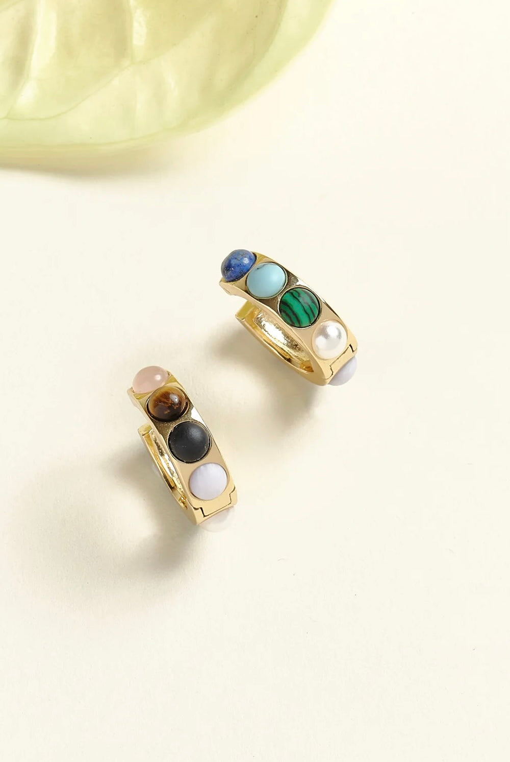 PETRA HUGGIE HOOP- MULTI - Earrings - Sassanova