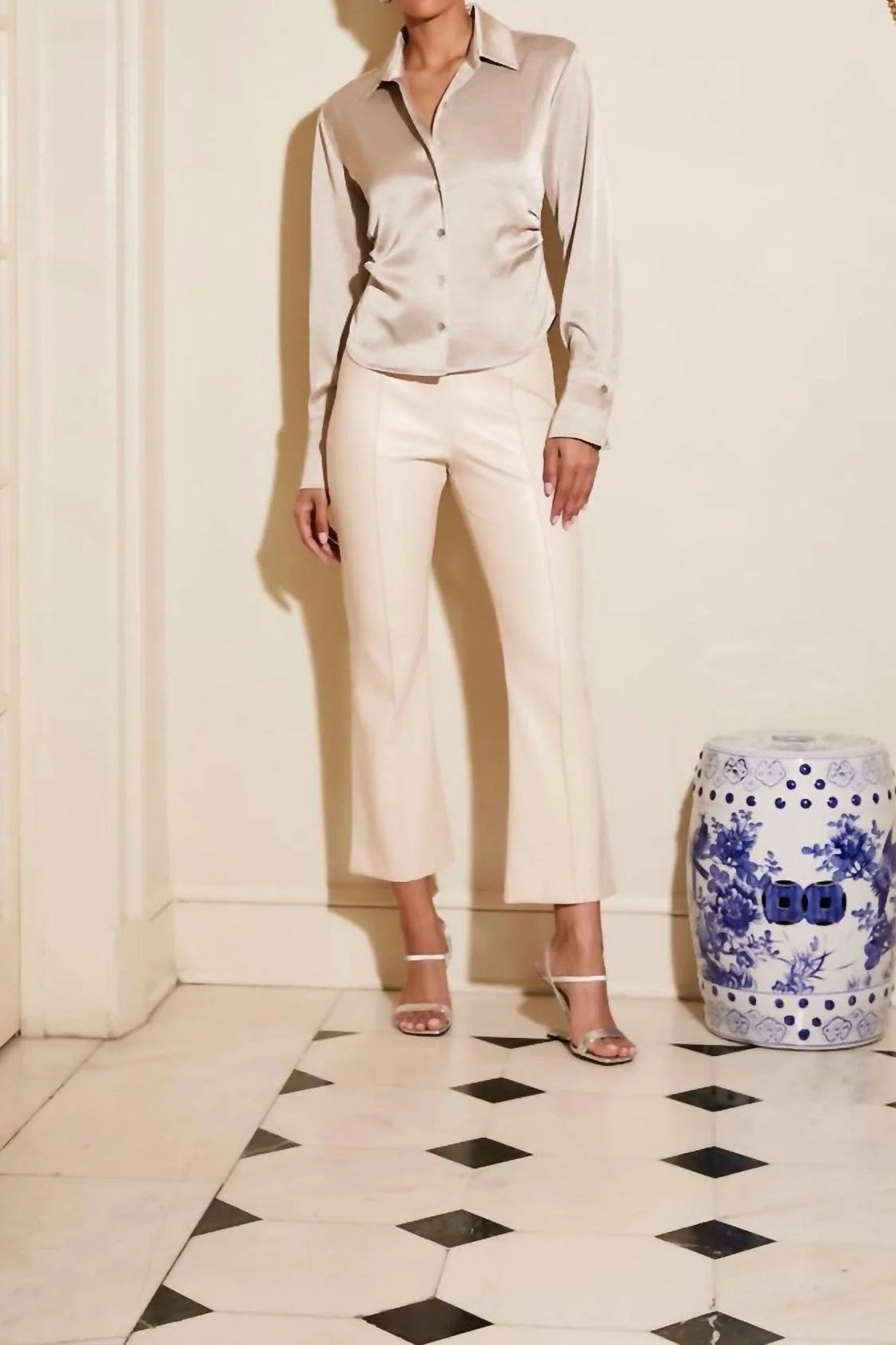 SIGOURNEY PINTUCK PANTS - Pants - Sassanova