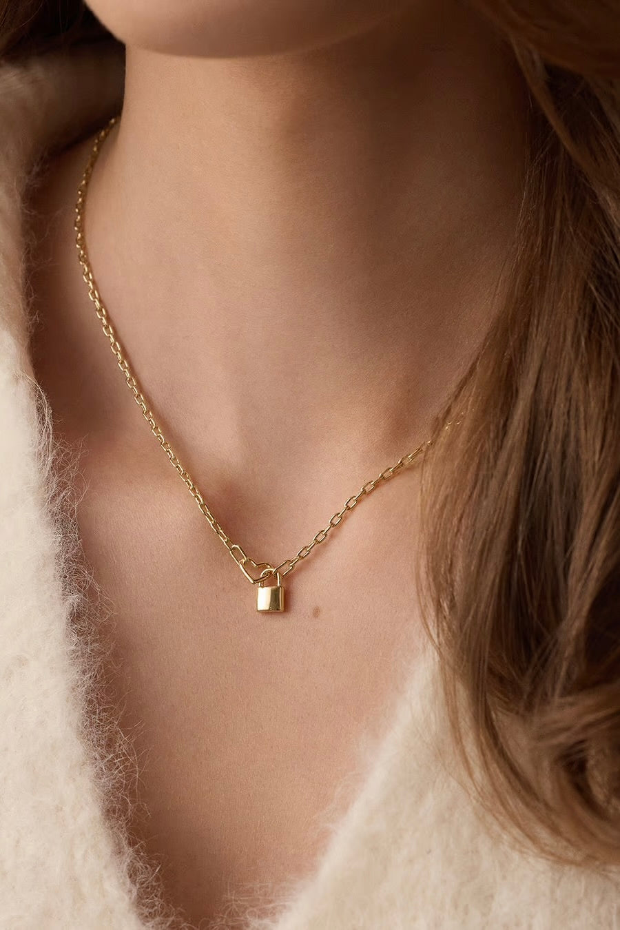HEART PADLOCK INTERLOCKING NECKLACE- GLD
sassanova