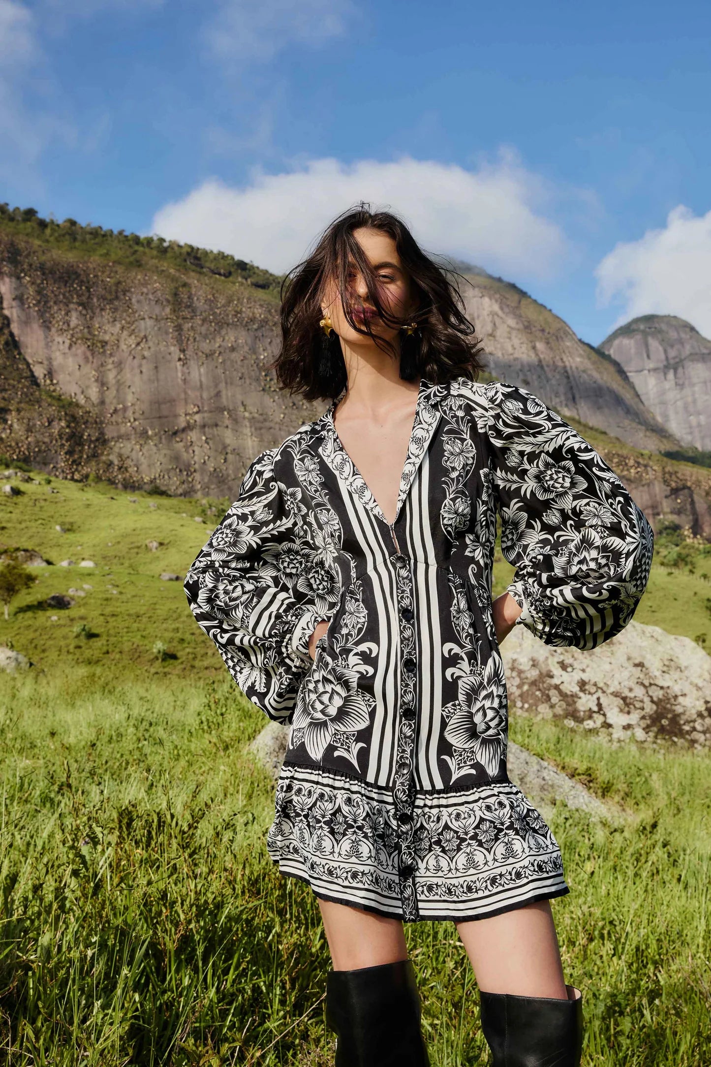 LISBON MINI DRESS - Dresses - Sassanova