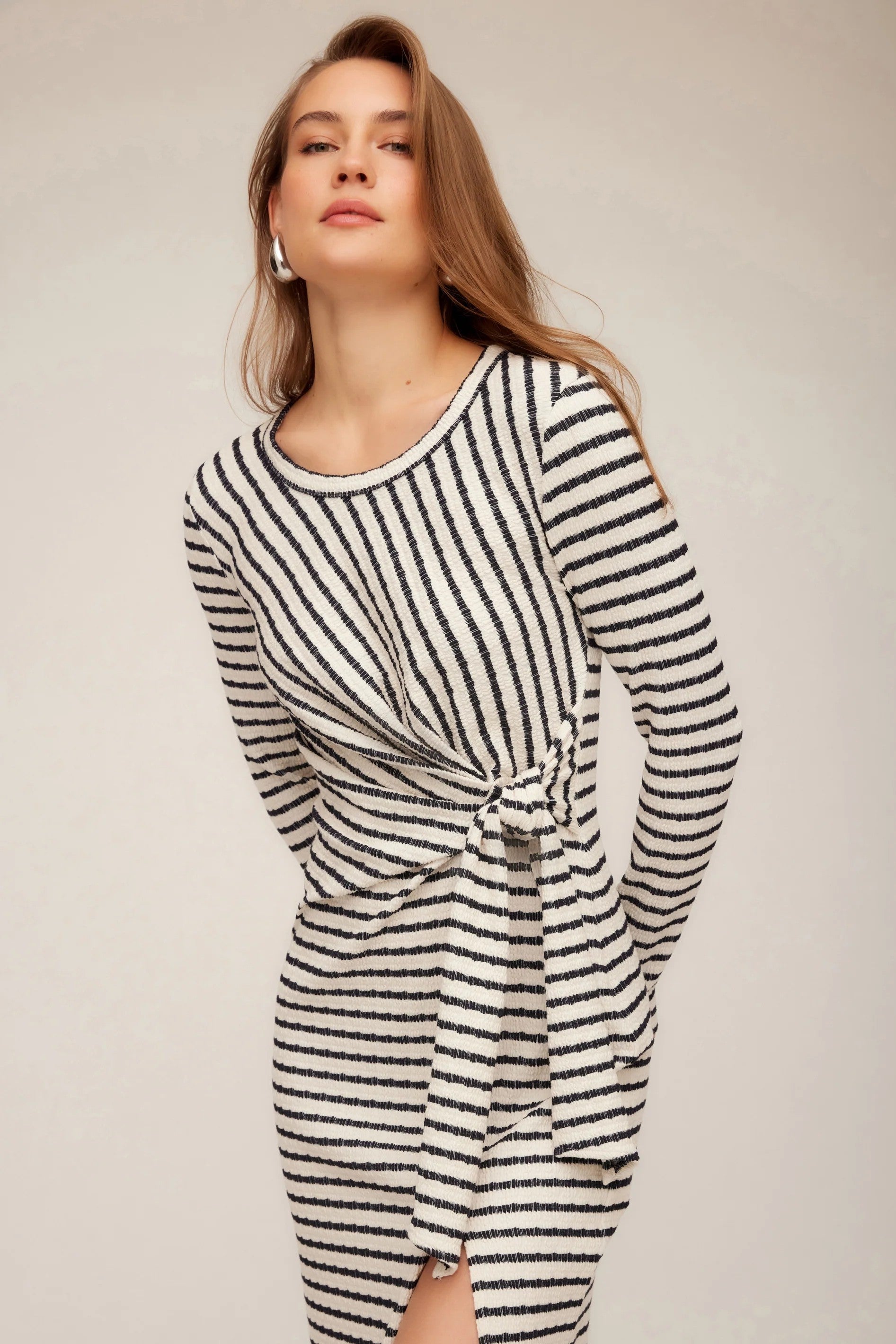 MADDIE LS MIDI DRESS - Dresses - Sassanova