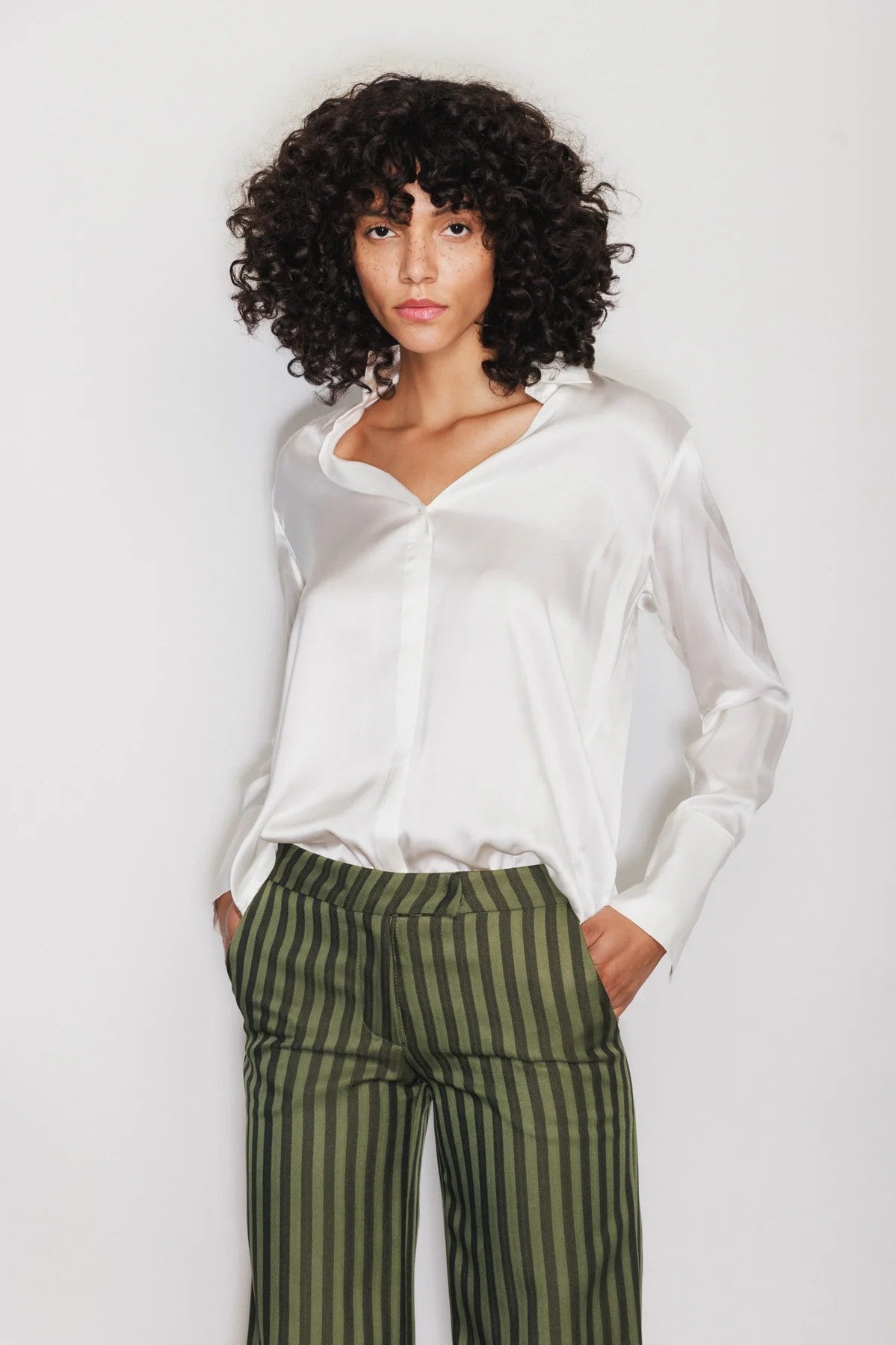 DARIA BLOUSE- WHITE - Blouses - Sassanova