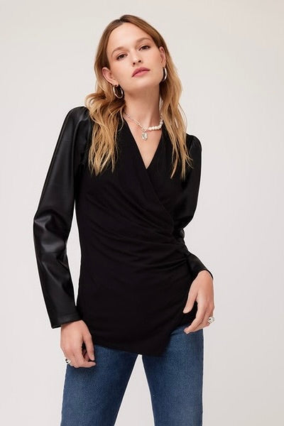 CONTRAST ASYMMETRIC TOP