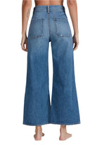 CROPPED SAILOR
sassanova