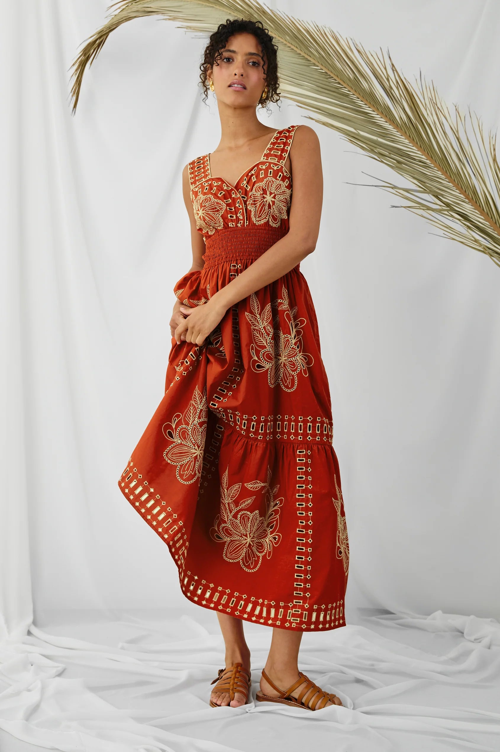 FAWN DRESS 2
sassanova