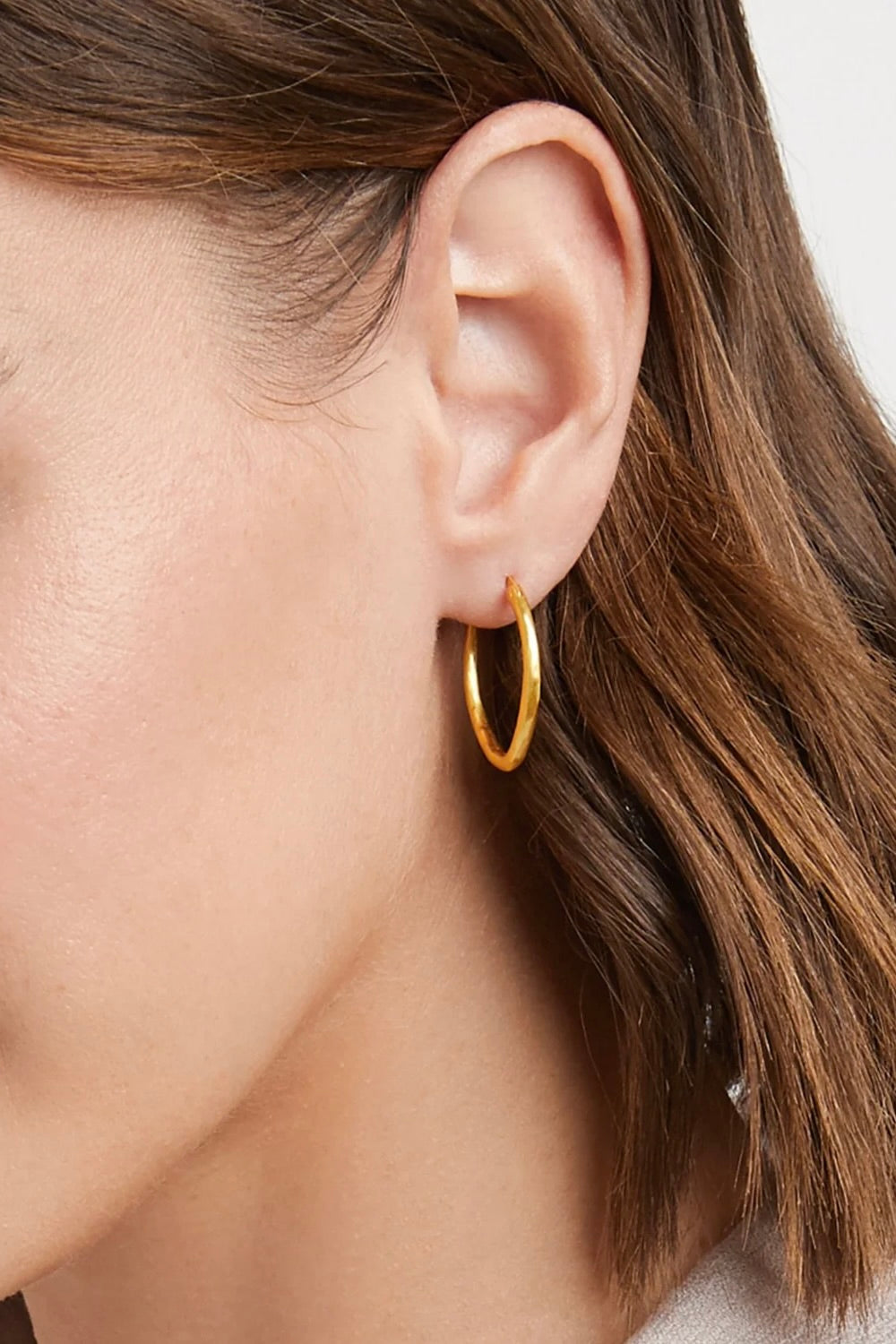 FLEUR DE LIS DOUBLE HOOP EARRING- GOLD
sassanova