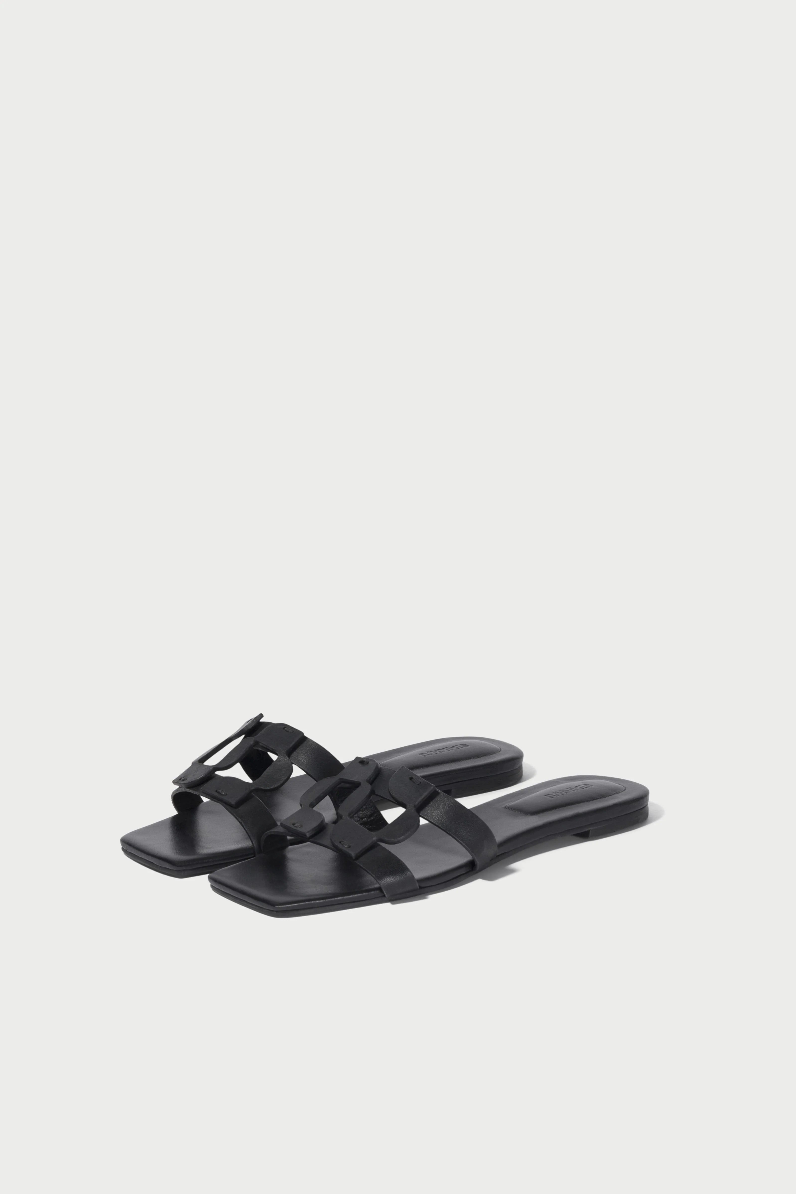SIMKHAI MONOGRAM FLAT SLIDE - Shoes - Sassanova