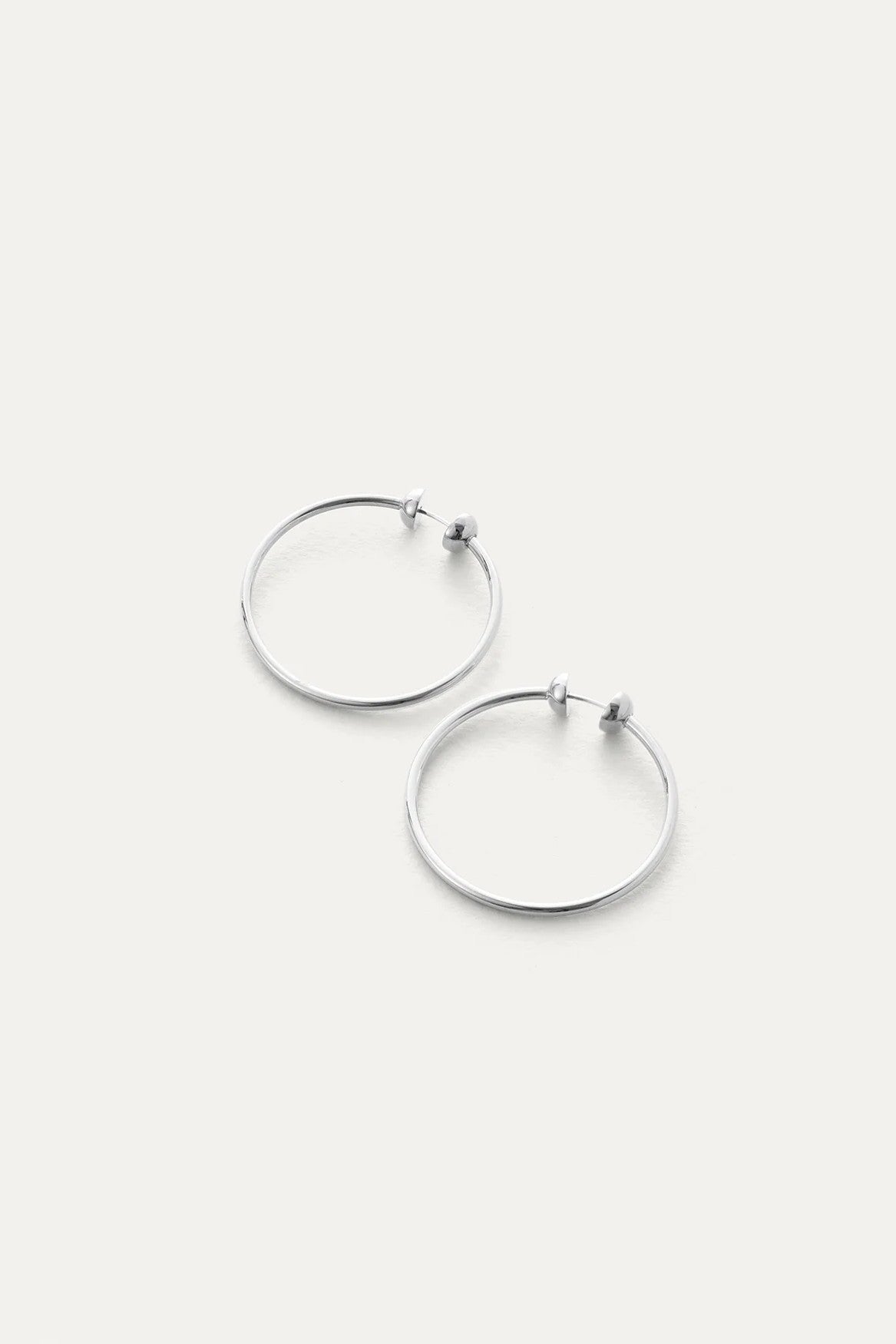 ICON HOOPS - Earrings - Sassanova