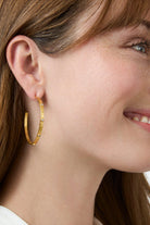 MEDIUM CRESCENT STONE HOOPS - Earrings - Sassanova