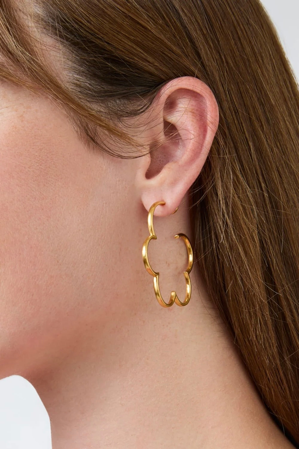 MEDIUM GARDENIA HOOP
sassanova