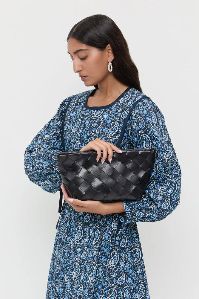 MELINA WOVEN CLUTCH - Handbags - Sassanova