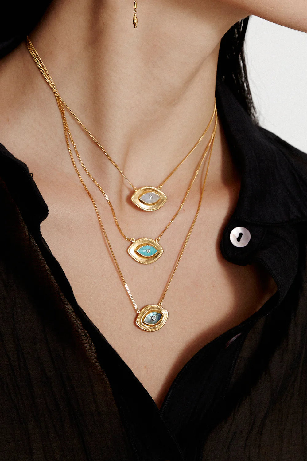 MARIYA EVIL EYE NECKLACE
sassanova