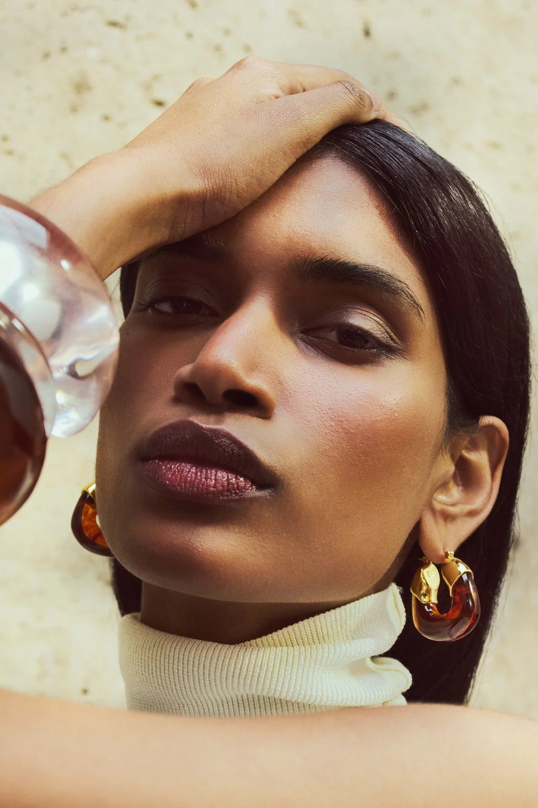 ORGANIC HOOPS - Earrings
sassanova