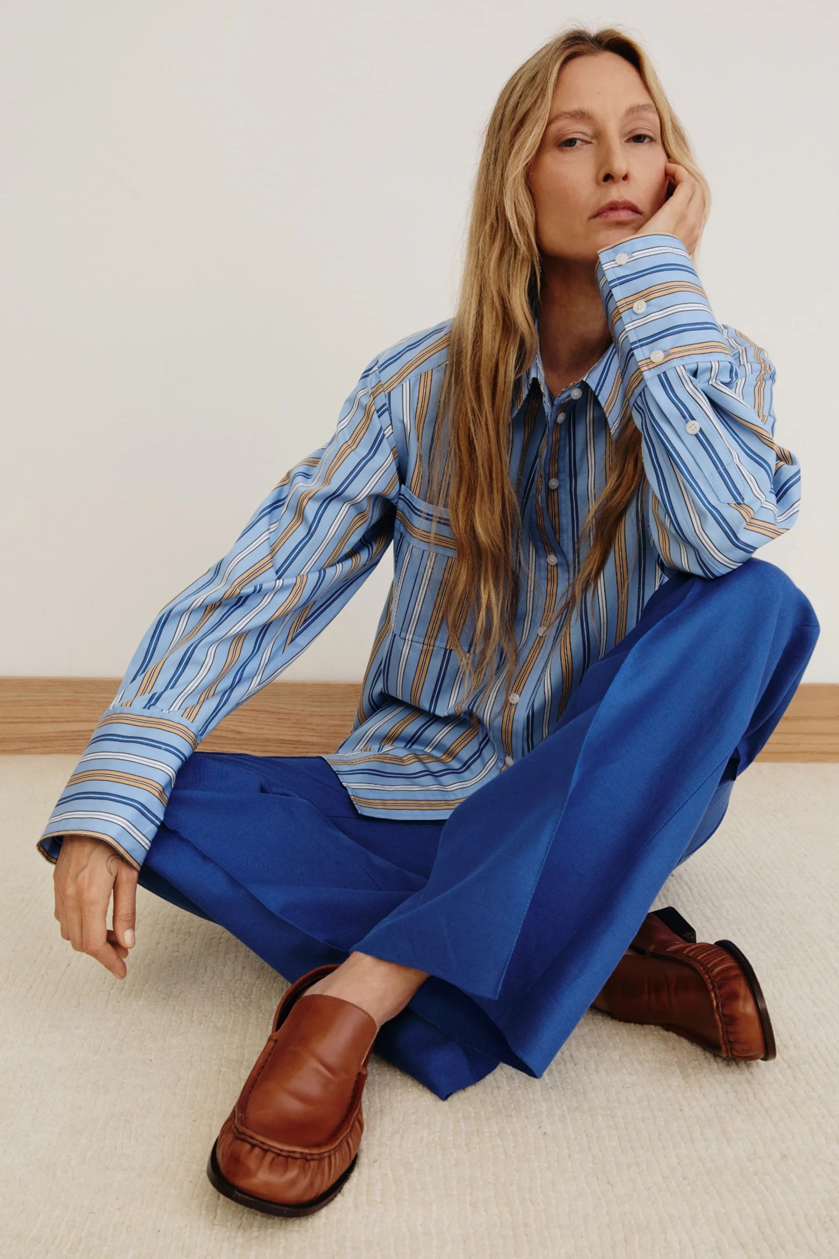 WIDE LEG PINTUCK TROUSER - Pants - Sassanova