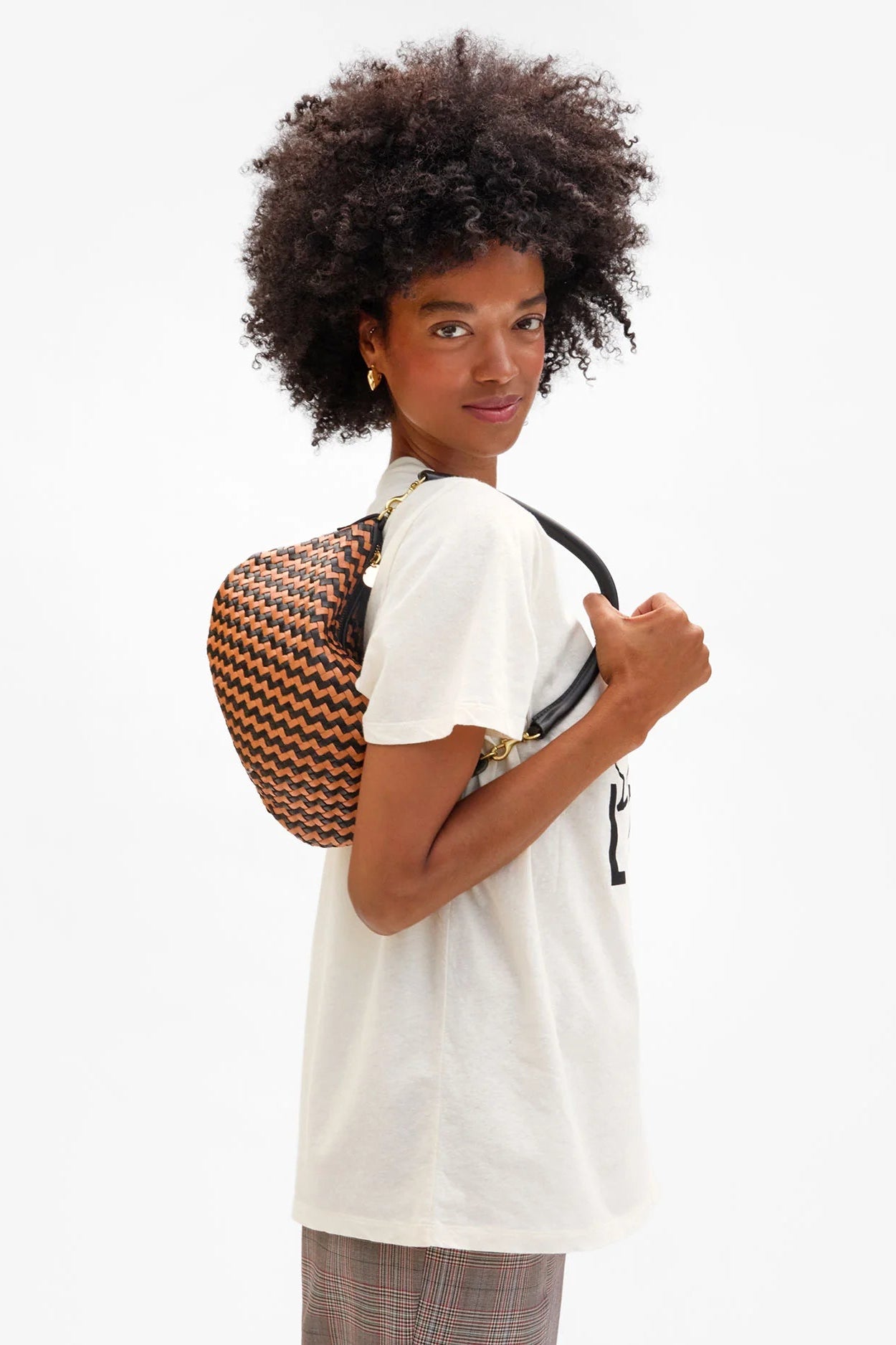 PETITE MOYEN MESSENGER WOVEN ZIG ZAG - Handbags - Sassanova