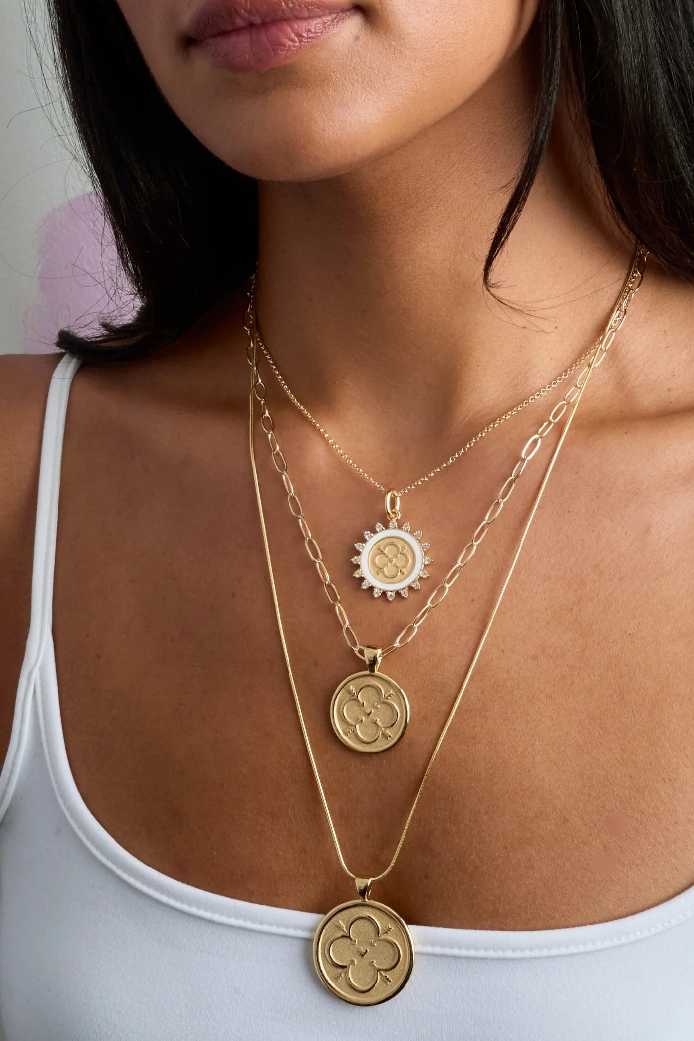 LOVE SMALL PENDANT NECKLACE- SATELLITE CHAIN - Necklaces - Sassanova