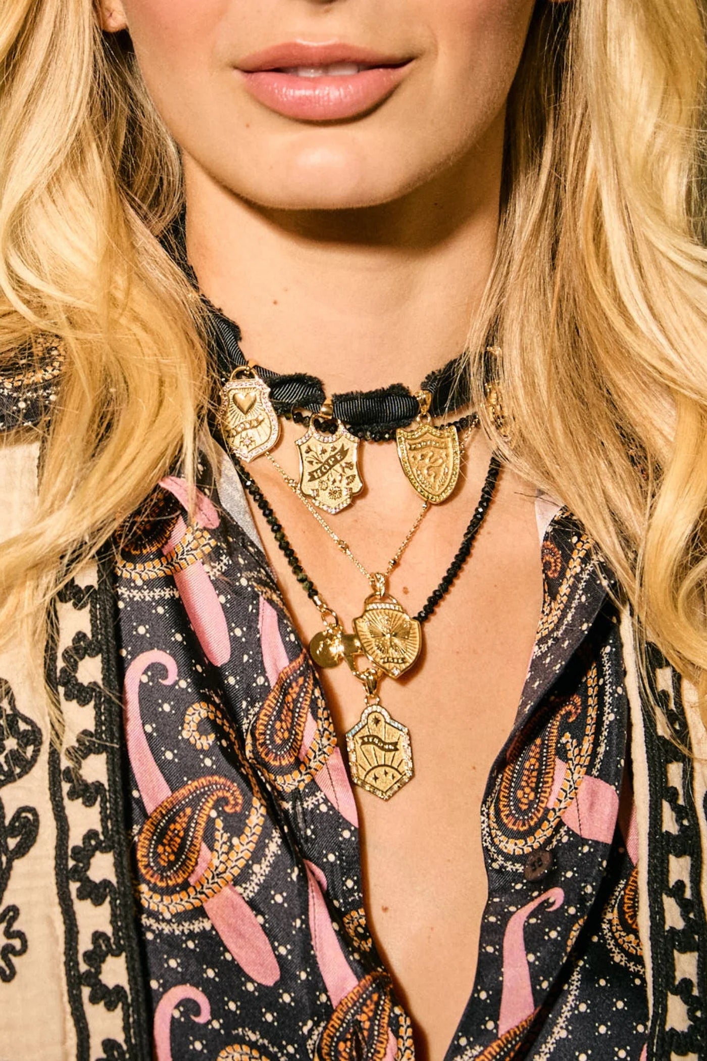 PROTECT SHIELD PENDANT- CLASSIC ROLO CHAIN - Necklaces - Sassanova