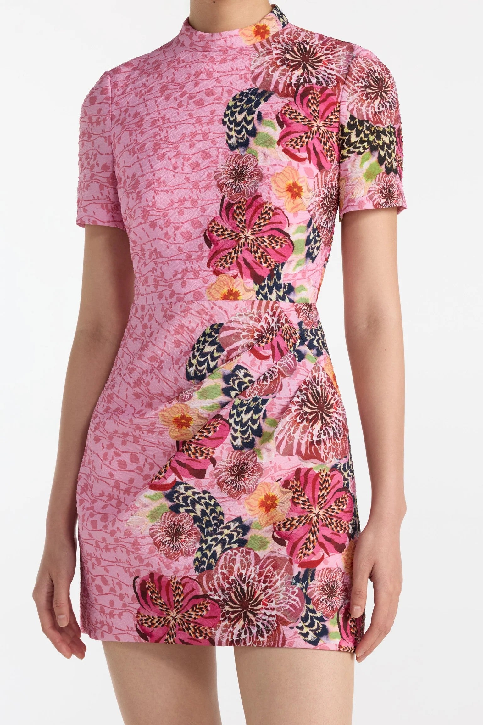 DRAPED MIN DRESS - Dresses - Sassanova