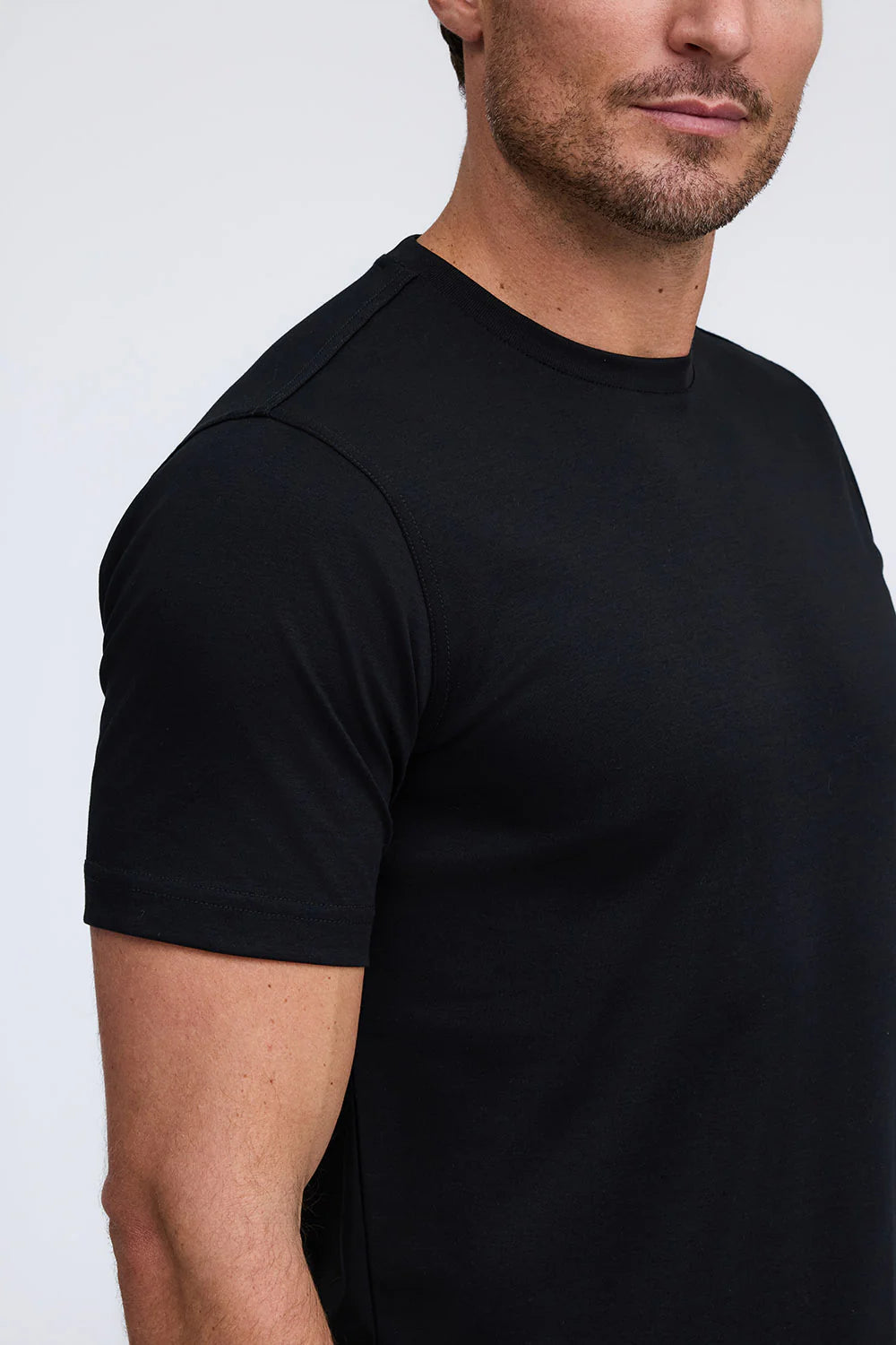 MUST HAVE CREW TEE - T-shirts
novaman