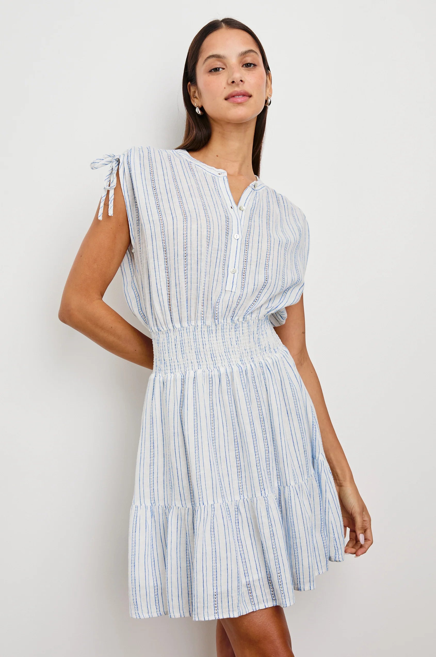 SAMINA DRESS
sassanova