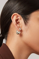 TOME HOOPS - Earrings - Sassanova