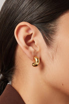 TOME HOOPS - Earrings - Sassanova