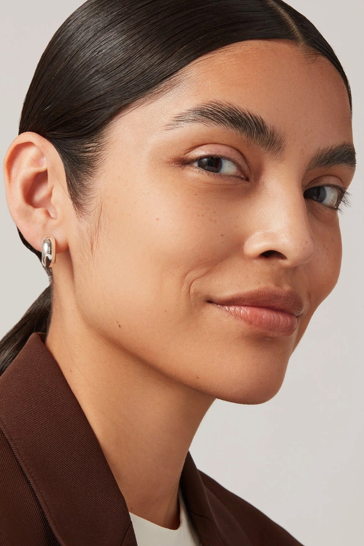 TOME HOOPS - Earrings - Sassanova