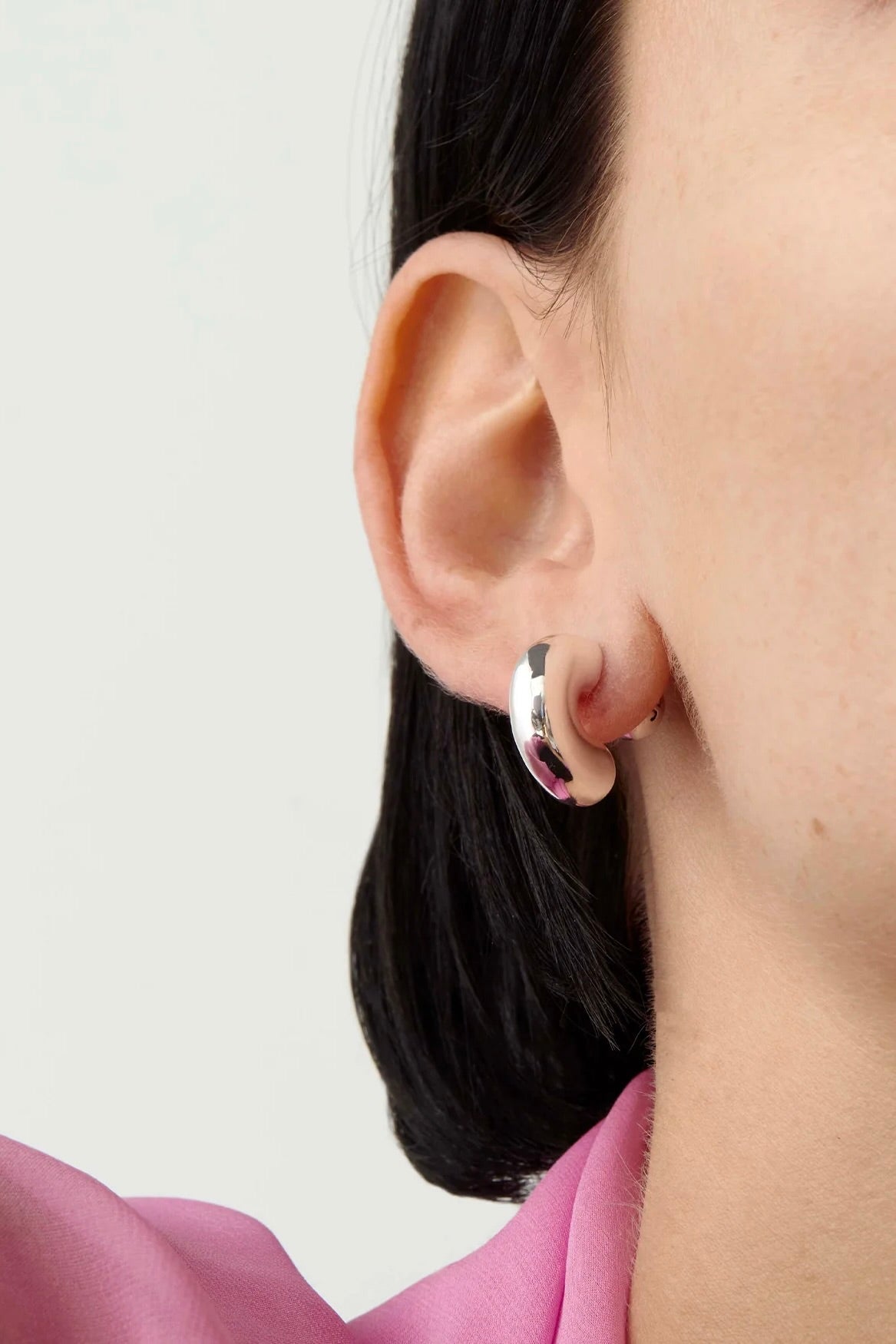 TOME HOOPS - Earrings - Sassanova