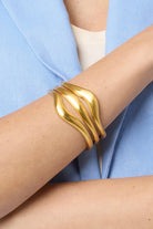 WAVE CUFF- GLD
sassanova