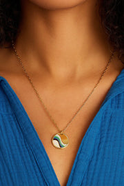 SWELL PENDANT NECKLACE- GLD