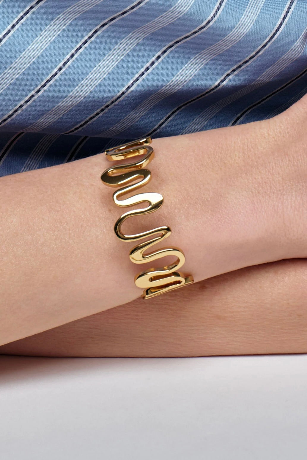MARTINA CUFF- ANTQ GLD
sassanova