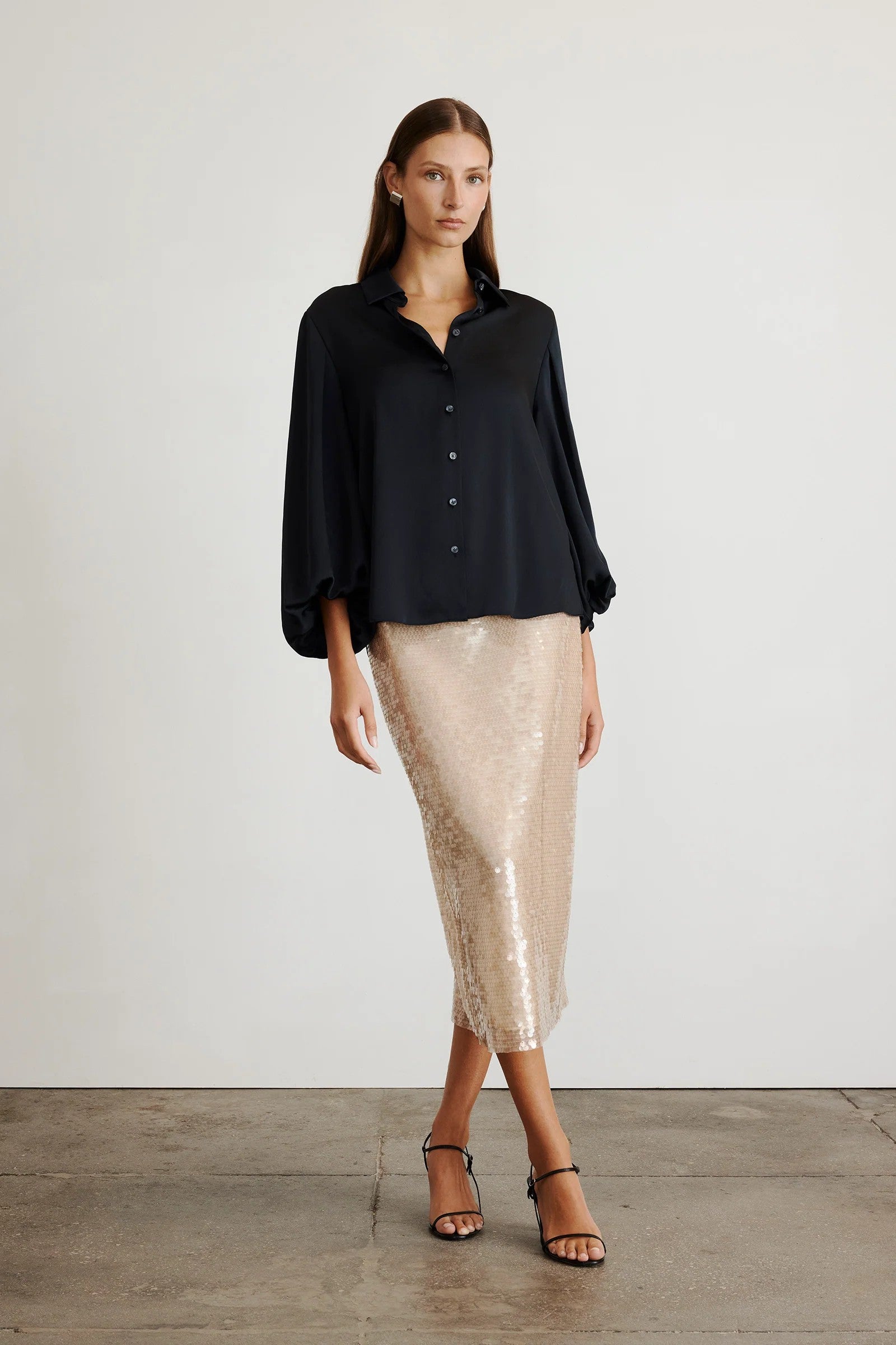 Marina top in solid silky black with button-down detailing-sassanova
