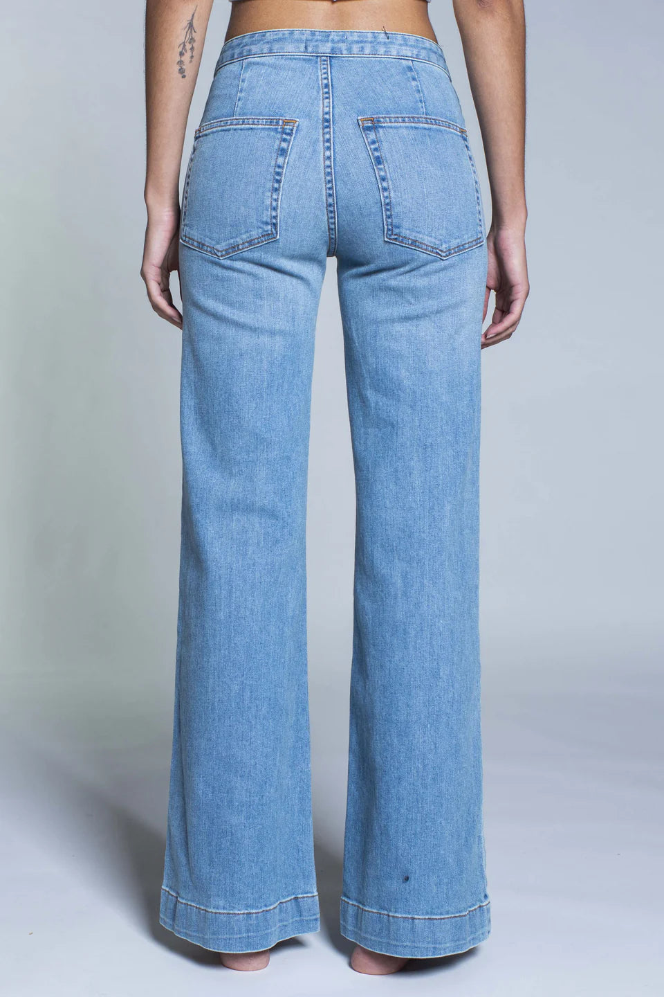 BRICK HOUSE WIDE LEG DYNOMITE - Jeans - Sassanova